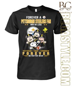 Pittsburgh Steelers Charlie Brown And Snoopy Football Fans T-Shirt
