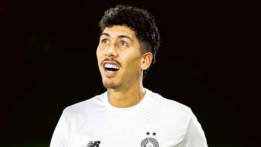 Roberto Firmino in action