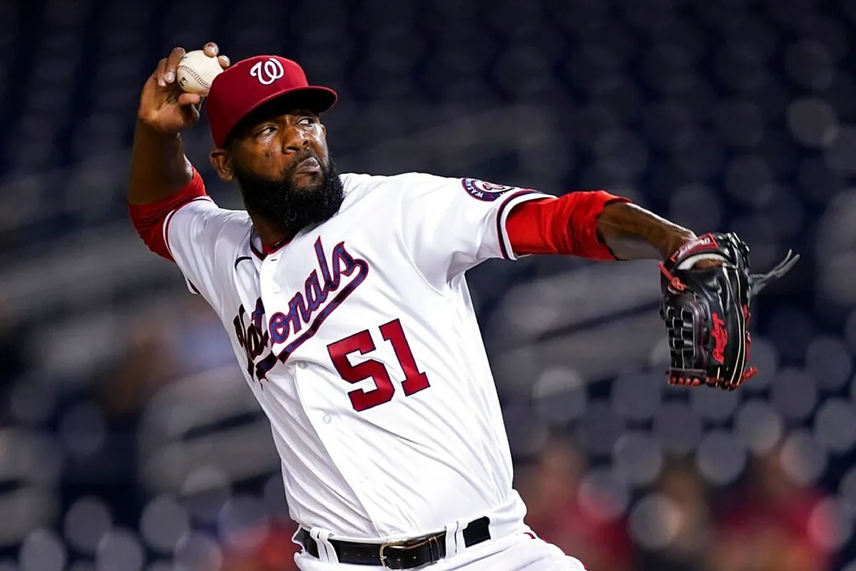Mets claim World-Series winning pitcher from Braves