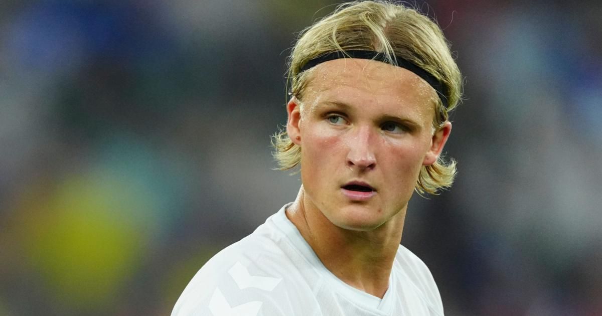 Chelsea considering recalling striker from loan where fitting