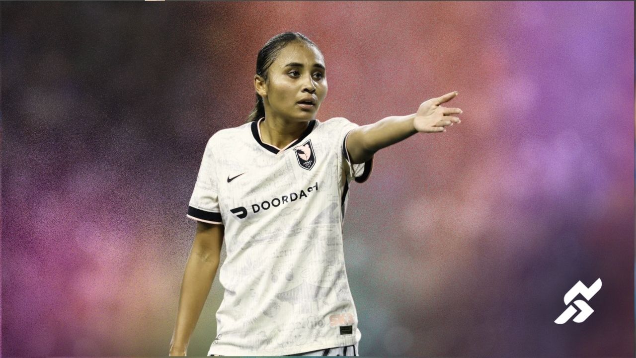 Seventeen-Year-Old Alyssa Thompson Debuts for the Senior U.S. Women's National Team